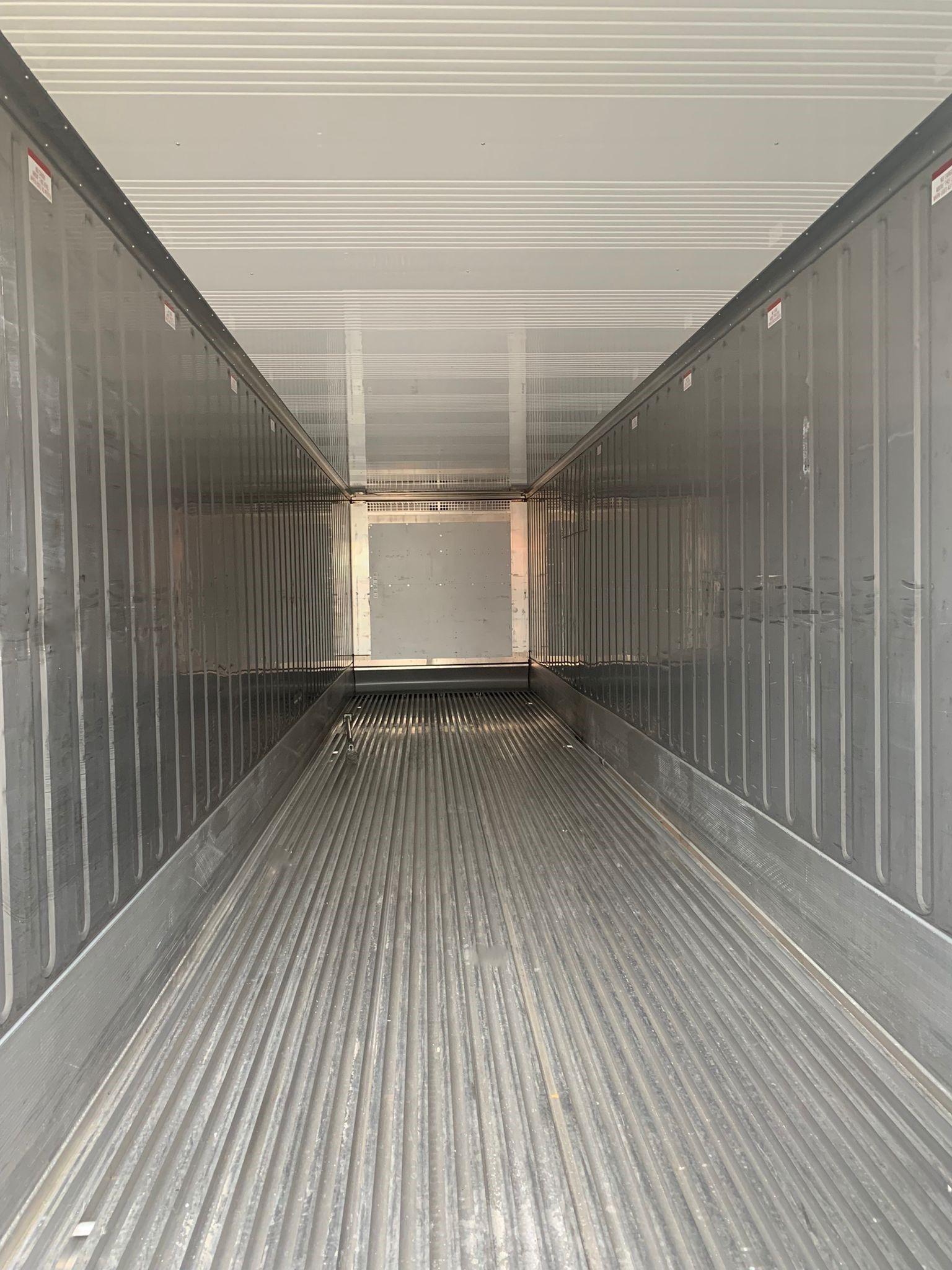 Inside 40 foot used refrigerated reefer container for sale or rent in Antwerp by ContainerID